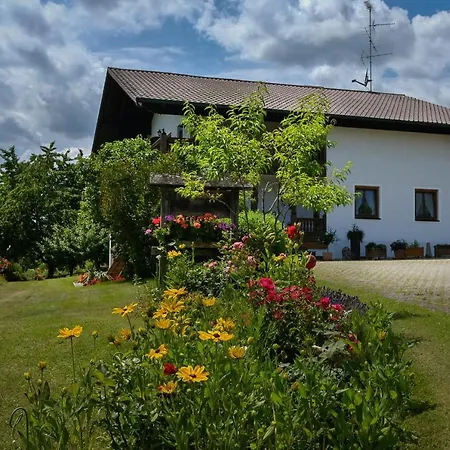 Gaestehaus Hofer Πανσιόν Bad Birnbach