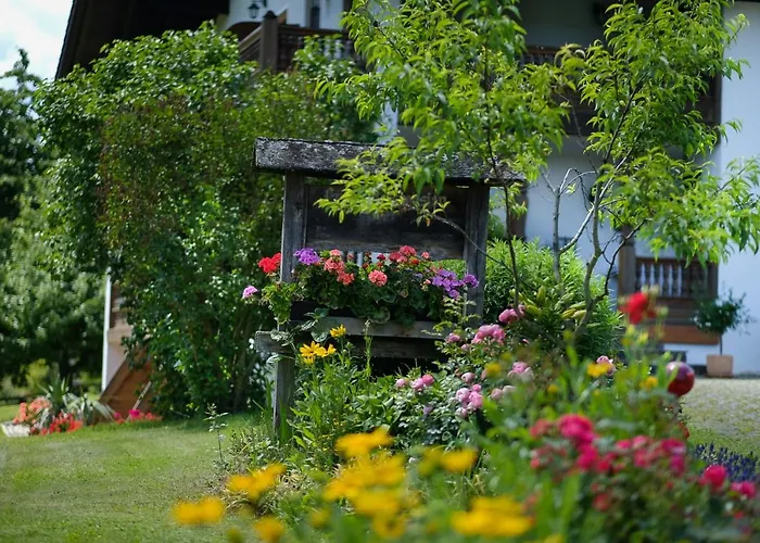Gaestehaus Hofer Guest house 3*